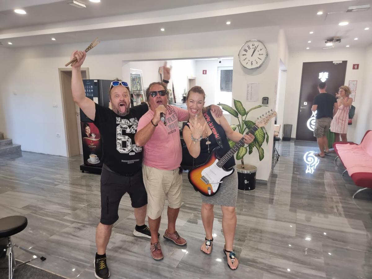 Artrock Residence Изола Экстерьер фото