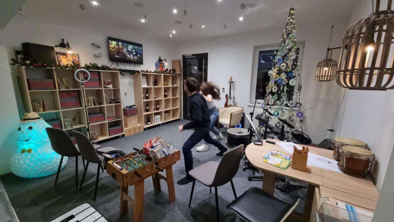 Artrock Residence Изола Экстерьер фото