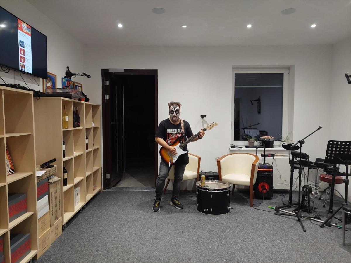 Artrock Residence Изола Экстерьер фото