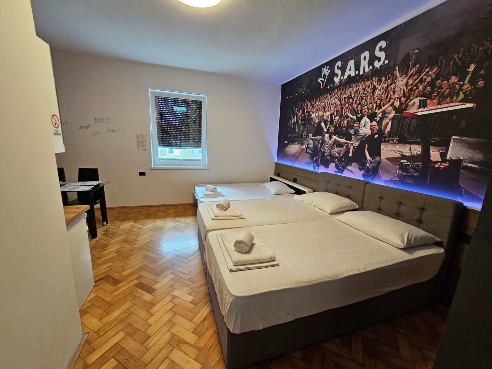 Artrock Residence Изола Экстерьер фото