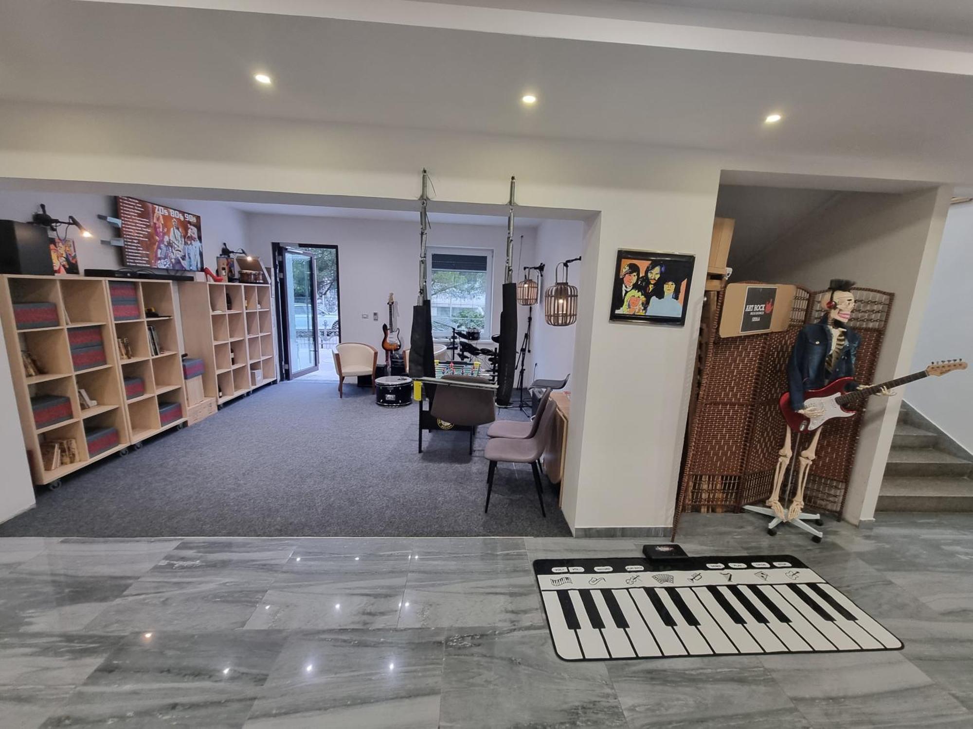 Artrock Residence Изола Экстерьер фото