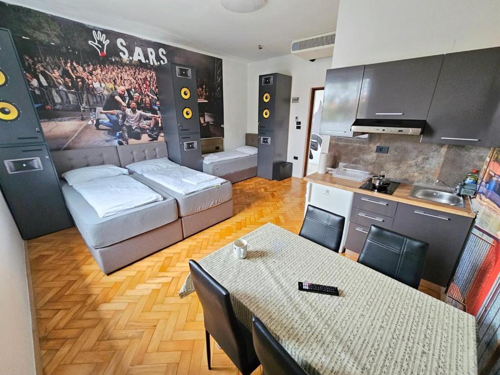 Artrock Residence Изола Экстерьер фото